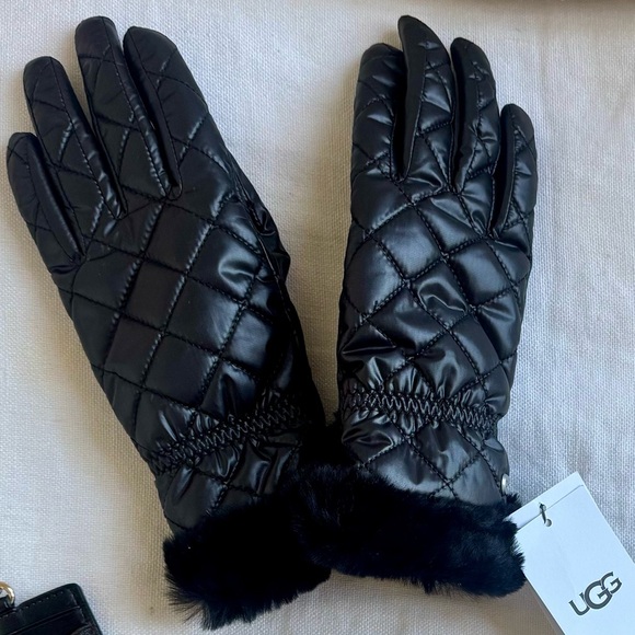 UGG Accessories - UGG Black Quilted Fur-Trim Gloves